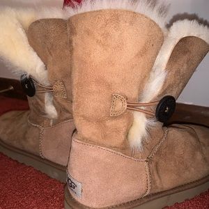 Tan Uggs- size 9- worn twice!!